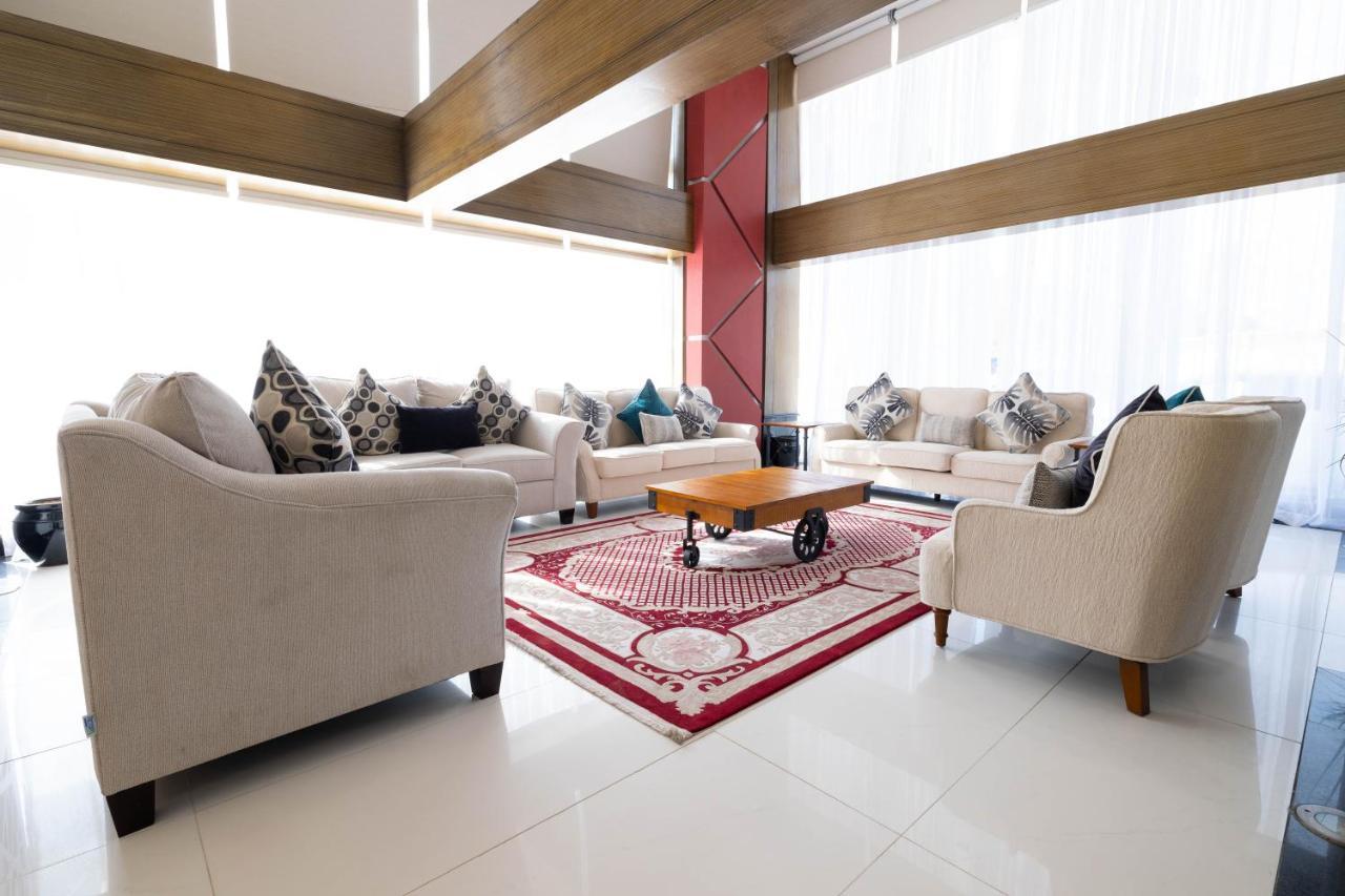 فندق Mira Business 4*